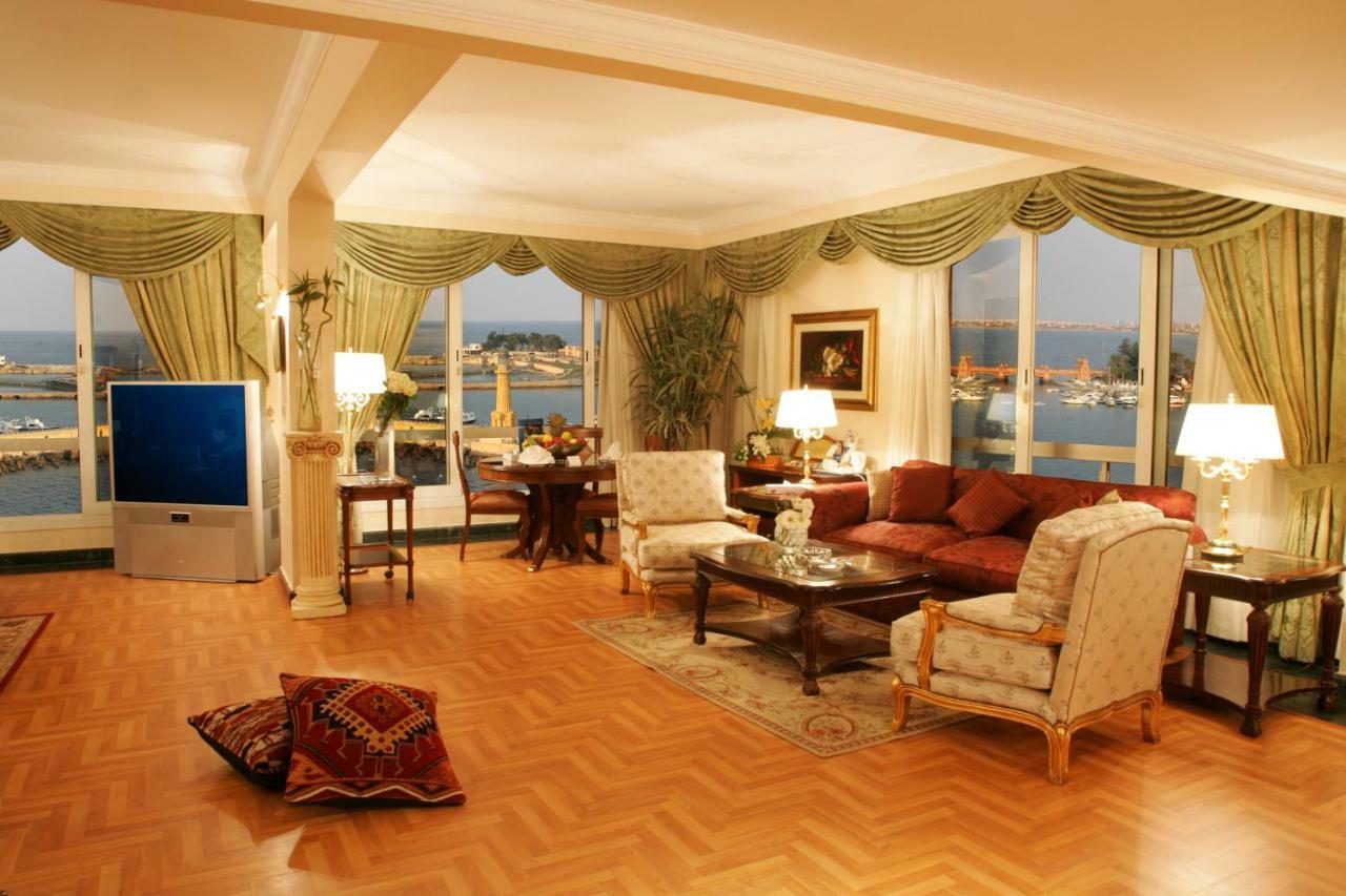 Helnan Royal Hotel - Montazah Gardens Александрия Екстериор снимка